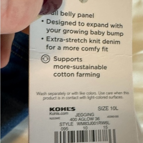 Women's NWT Maternity Blue Jeans - Picture 3 of 8